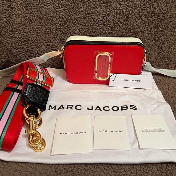 Marc Jacobs - Picture 3 of 3